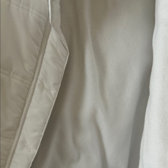 Daisy Fuentes White Quilted Vest - Picture 6 of 6